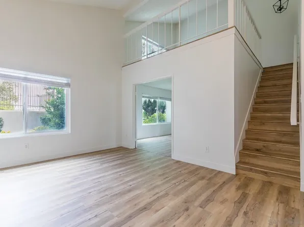 5061 La Cuenta Dr, San Diego, CA 92124