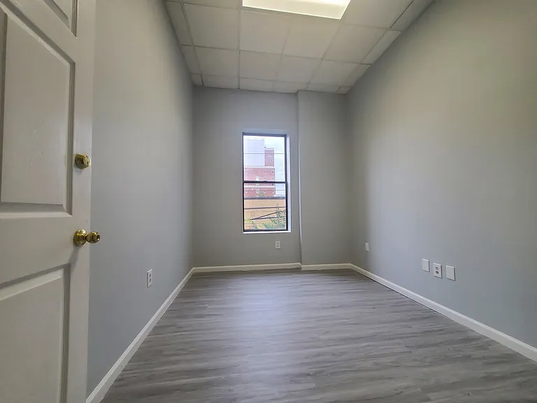 318 Martin Luther King Dr #2 — Photo 4