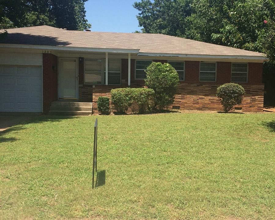 1st image of 1203 Lee Ave