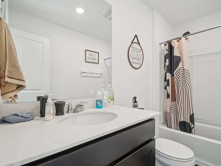 857 Powell St — Photo 14