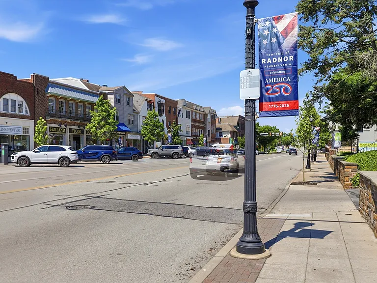 107 Plant Ave — Photo 14