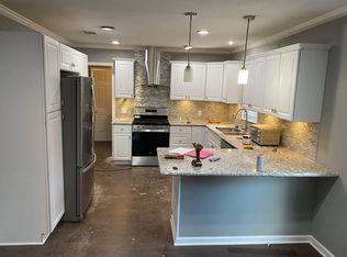 1915 Maury St, Houston, TX 77026