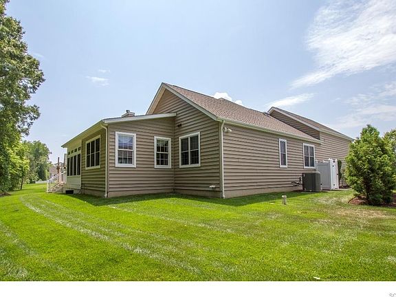 5th image of 19725 Bernard Dr