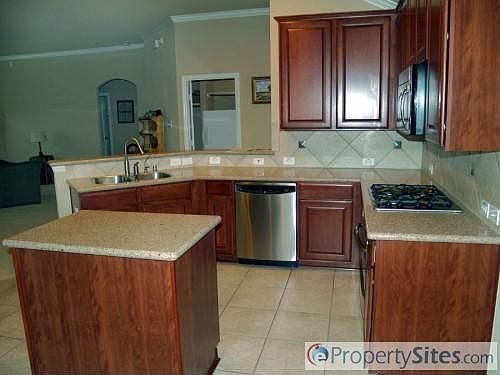 5th image of 1319 Chandler Cv