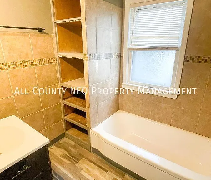 13305 Durkee Ave #DOWN — Photo 7