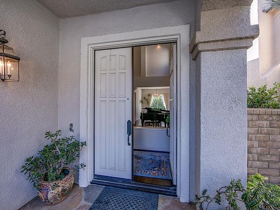 3rd image of 6286 Marquis Ct