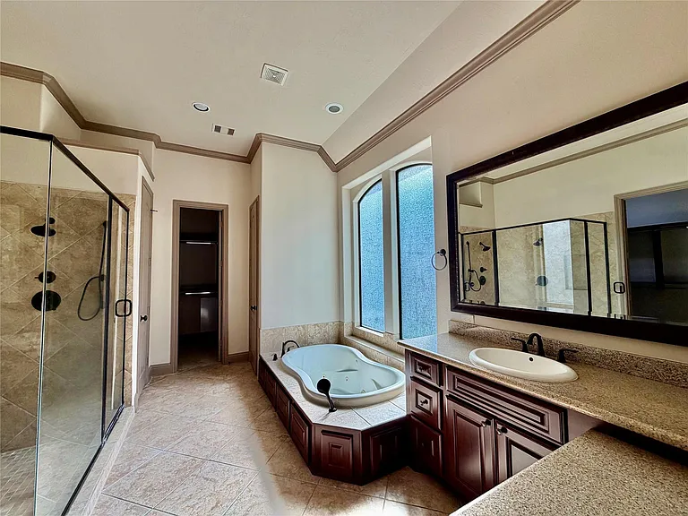 6223 Duke Trail Ln — Photo 17