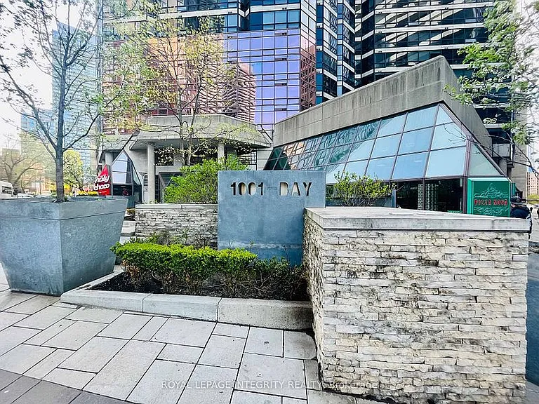 1001 Bay St #2709 — Photo 2