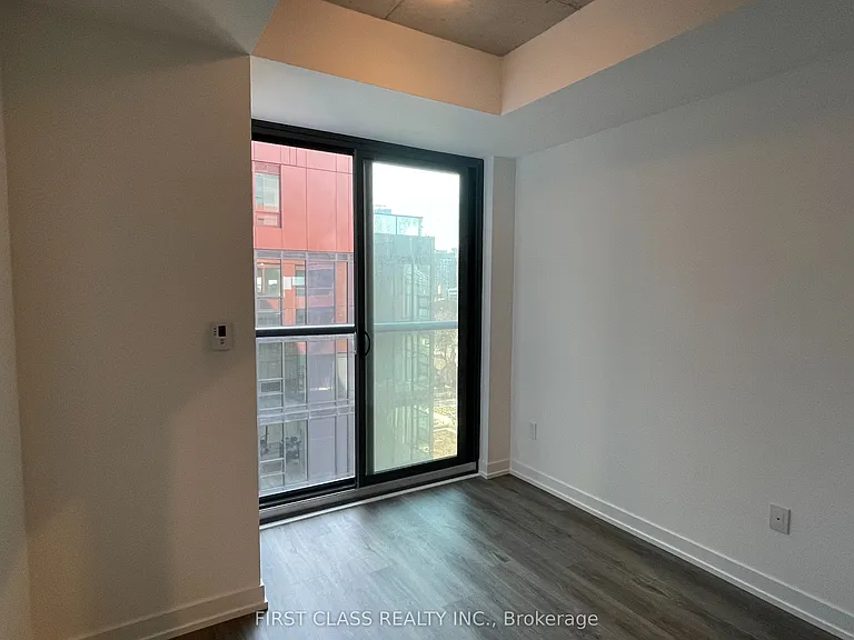 28 Eastern Ave #902 — Photo 10