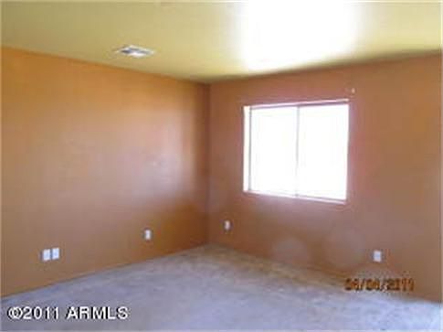4th image of 32604 N 211th Ave