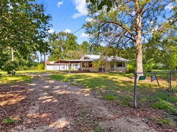 2707 Happy Valley Ln, Kountze, TX 77625