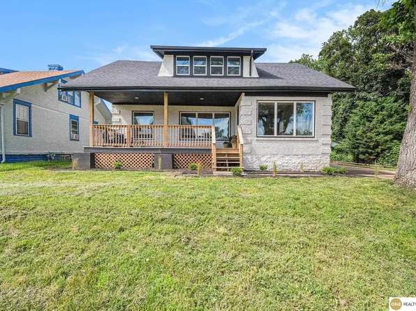 2866 Vane St, Omaha, NE 68112