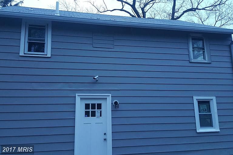 2nd image of 1805 Dewitt Ave