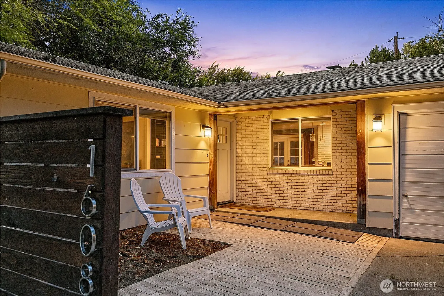 3 bed, 1.5 bath, 1231 sqft, $2,150 — Photo 3