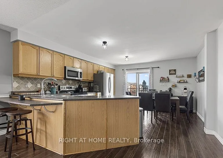 132 Dean Ave #MAIN — Photo 7