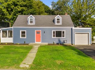 23 Sturtevant Pl, Bridgeport, CT 06610