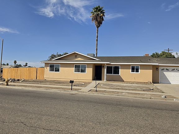3rd image of 1482 E Walnut Avenue