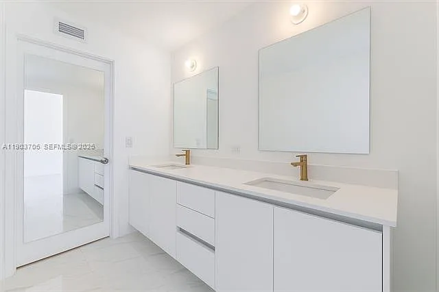 700 NE 24th St #5405 — Photo 14