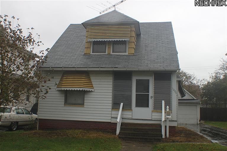 2nd image of 1235 E 170th St