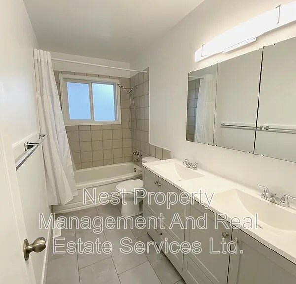 236 Nicholson St S #A — Photo 15