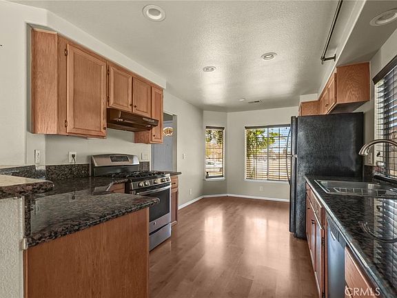2nd image of 589 Iona Ct