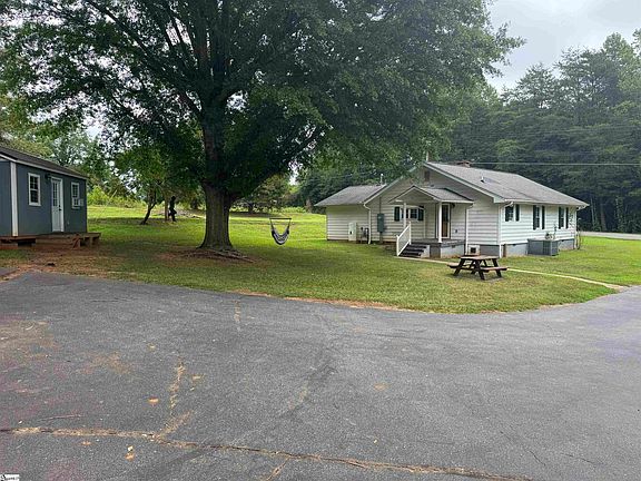 4th image of 947 Midway Rd