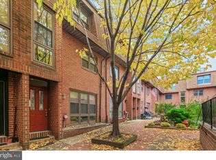 3 Appletree Ct, Philadelphia, PA 19106