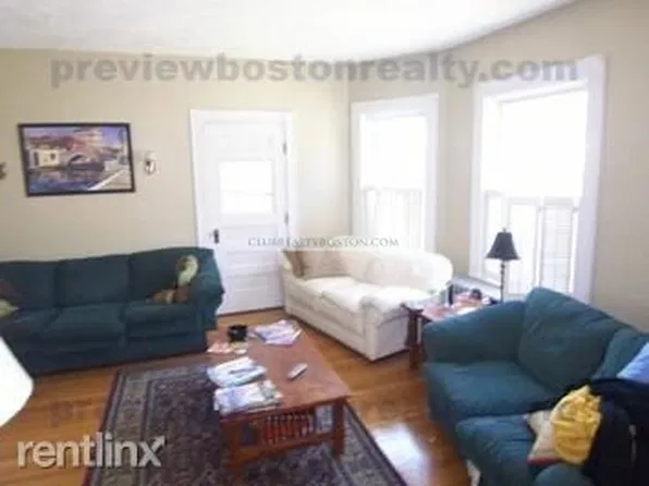 35 Parsons St, Brighton, MA