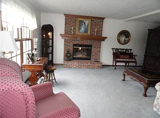 4th image of 5952 York Way