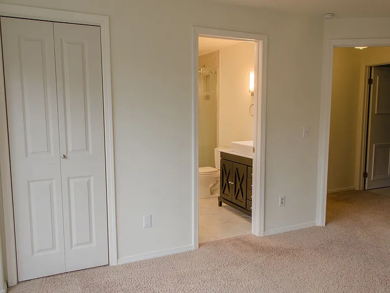 23954 SE 42nd Pl — Photo 20