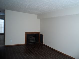 1610 Worthington Row Dr, Columbus, OH 43235