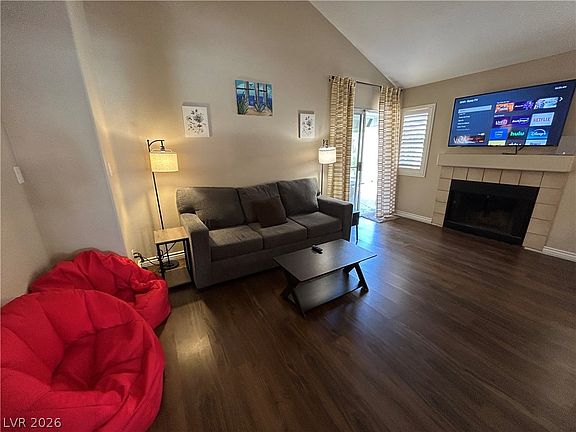 3rd image of 267 Westwind Rd