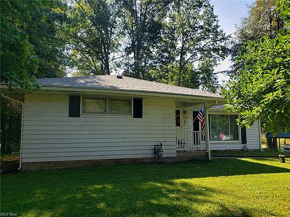 2nd image of 9578 Crestview Dr