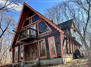 780 Shermantown Rd, Saunderstown, RI 02874