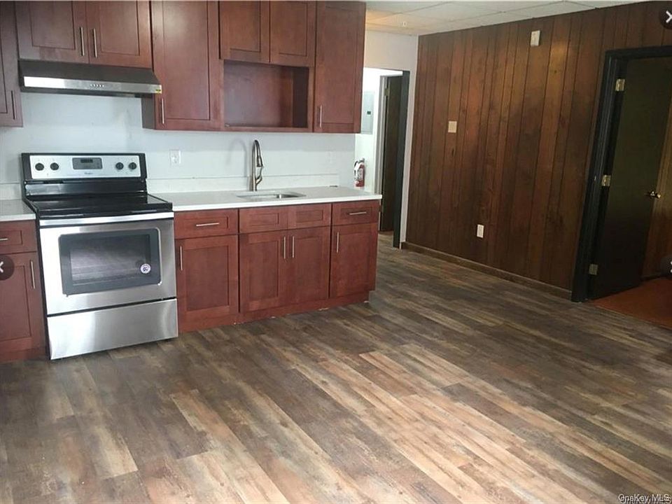 1st image of 125 Wickham Ave