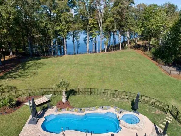 2124 Old Sorrell Rd, Apex, NC 27539