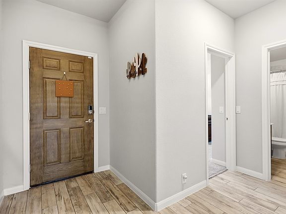 2nd image of 544 Lucas Ln
