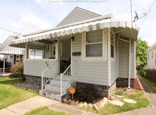 440 18th St, Dunbar, WV 25064