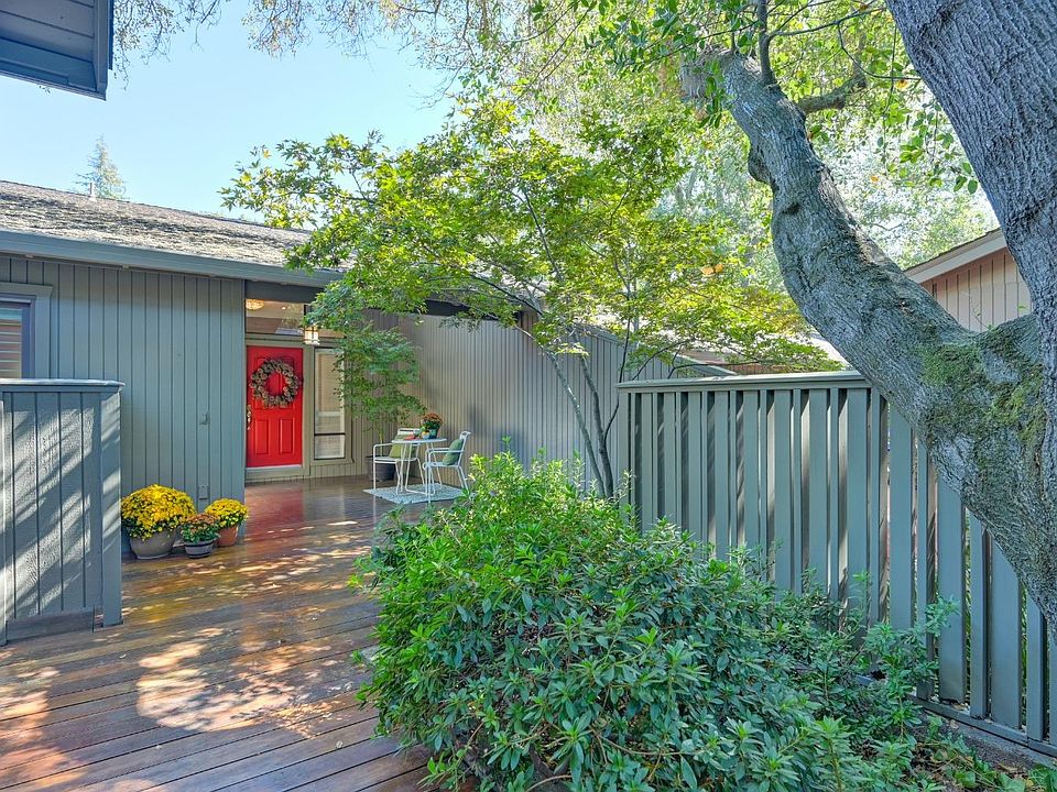 1st image of 62 Riverknoll Pl