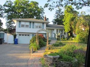 13 Ray Dr, Toms River, NJ 08753