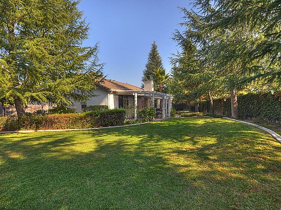 2nd image of 2386 Stone River Ct