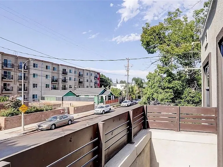 5150 Romaine St — Photo 21