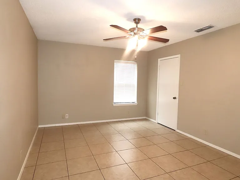 805 Corey Dr — Photo 21