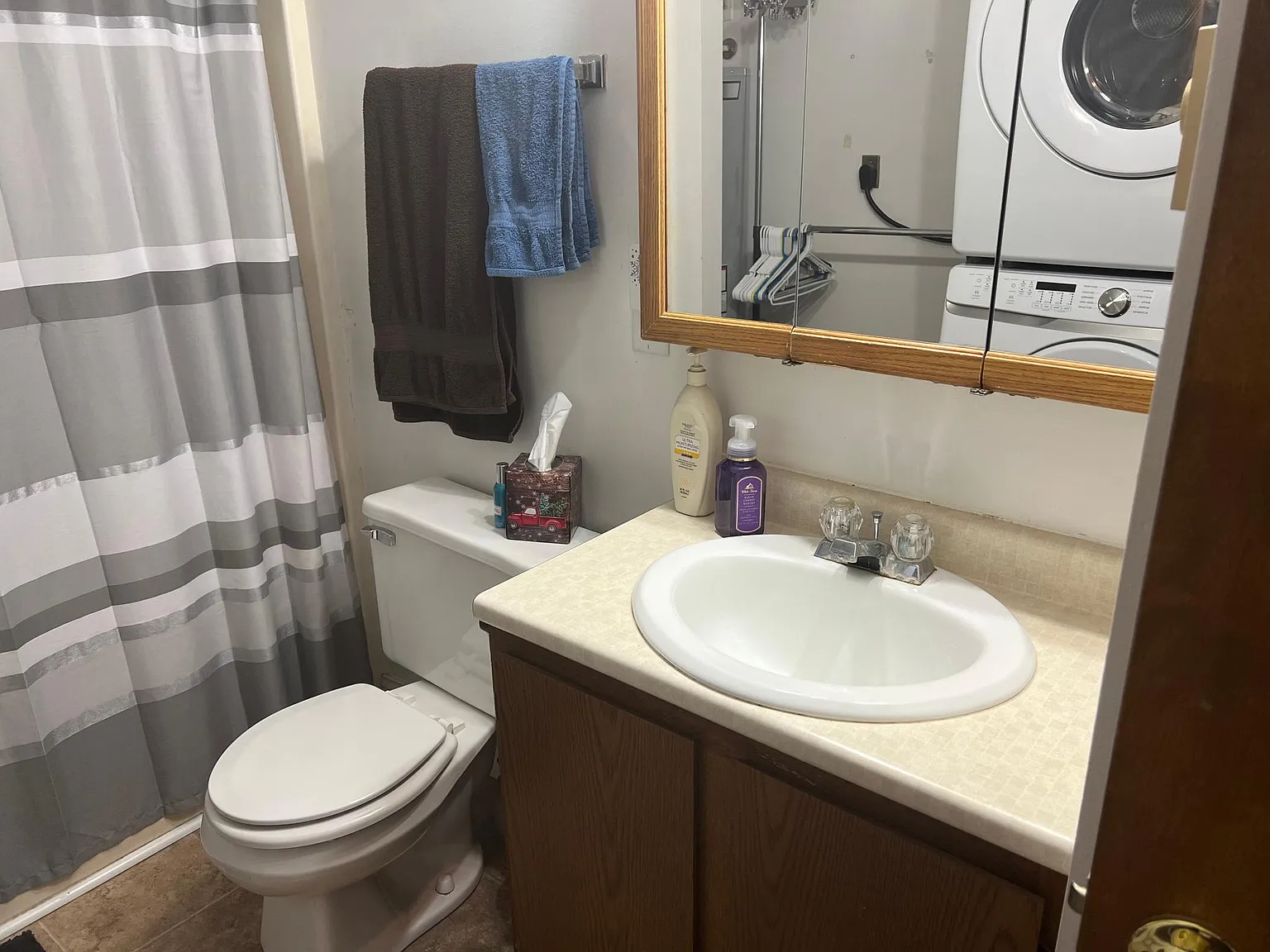 400 N Wentz St — Photo 4