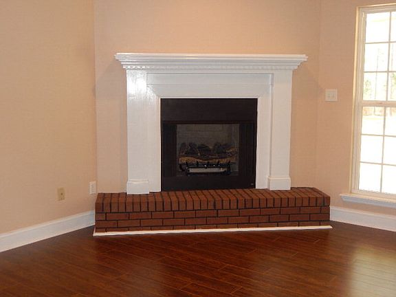 4th image of 135 Hartsfield Dr