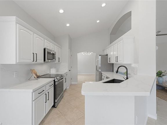 4th image of 7134 Blue Juniper CT #202