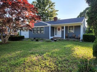 76 Hathaway St, Wareham, MA 02571
