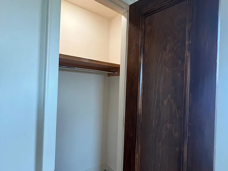 Mayflower Apartments — Photo 57