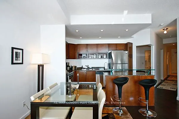 218 Queens Quay W #2611 — Photo 23