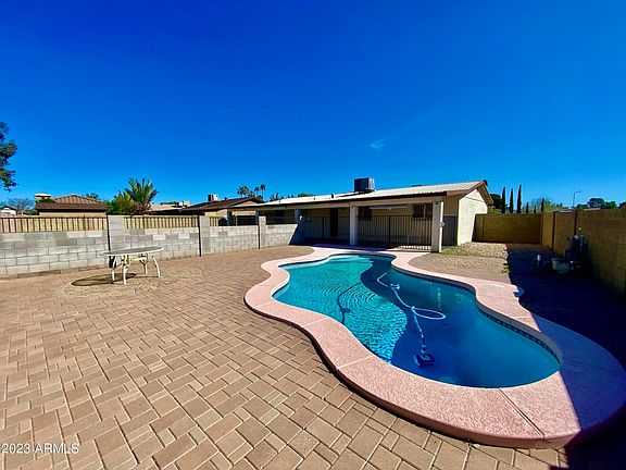 4th image of 5804 N 69th Dr